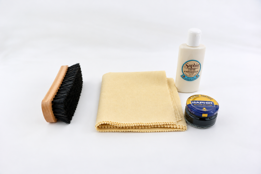Kit d'entretien pour chaussures ou bottes en cuir lisse