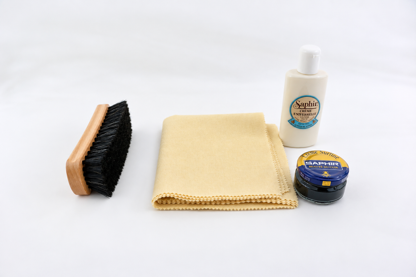Kit d'entretien pour chaussures ou bottes en cuir lisse